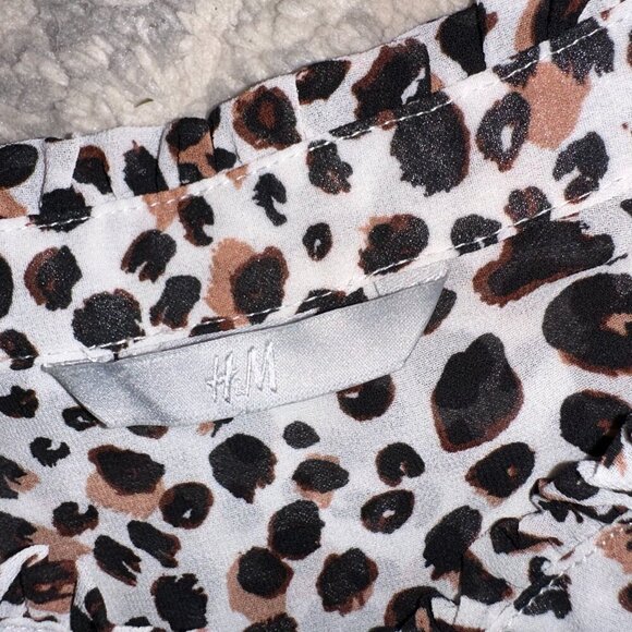 H&M White Cream Black Leopard Print Long Sleeve Button Up Blouse Size Large - Picture 3 of 9